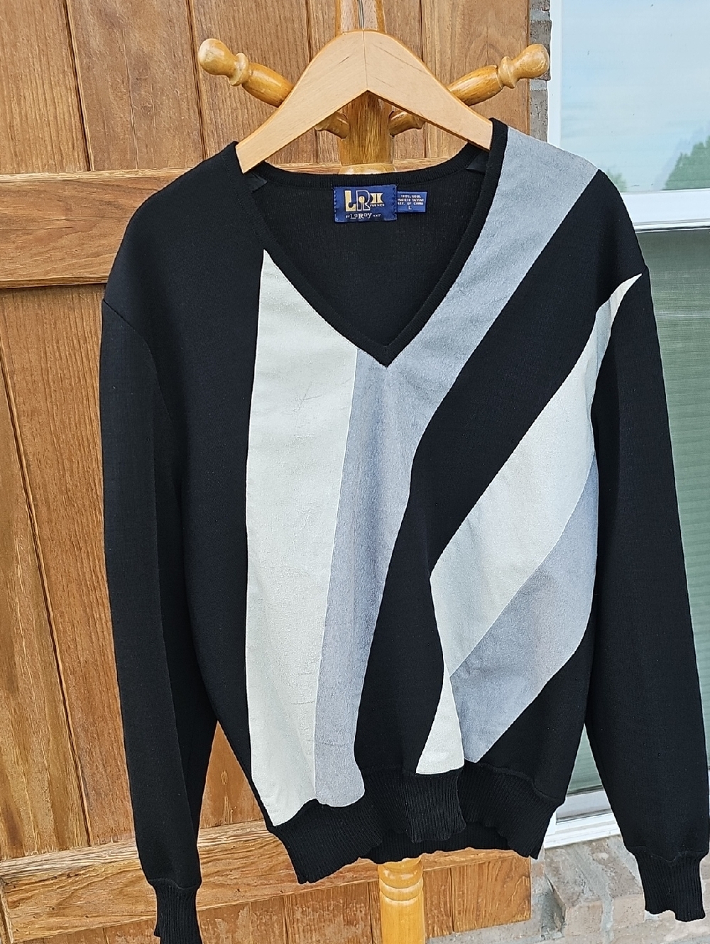 LR 11 For Men By LeRoy Knit